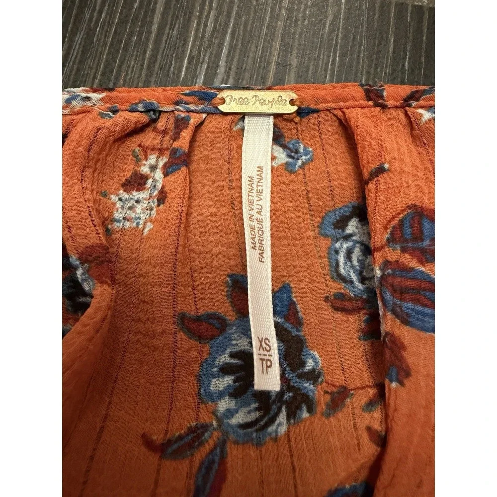 Free People Final Rose Blouse Sz XS Boho Cropped Milkmaid Cottagecore Floral